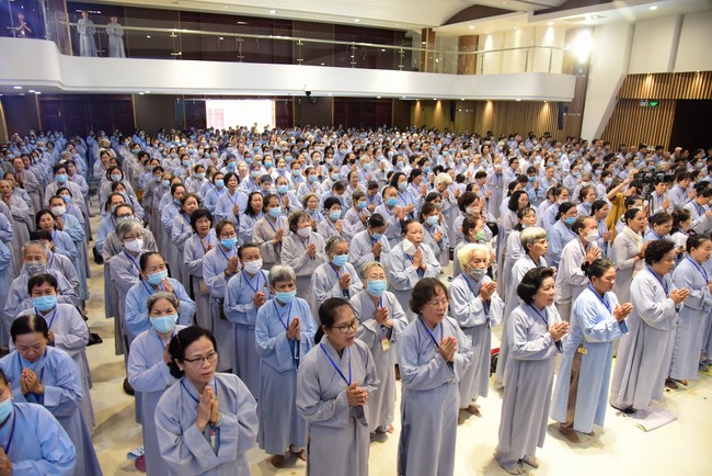 Dharma Talk “Peaceful place to stop ” – The 96th Seven-Day Retreat